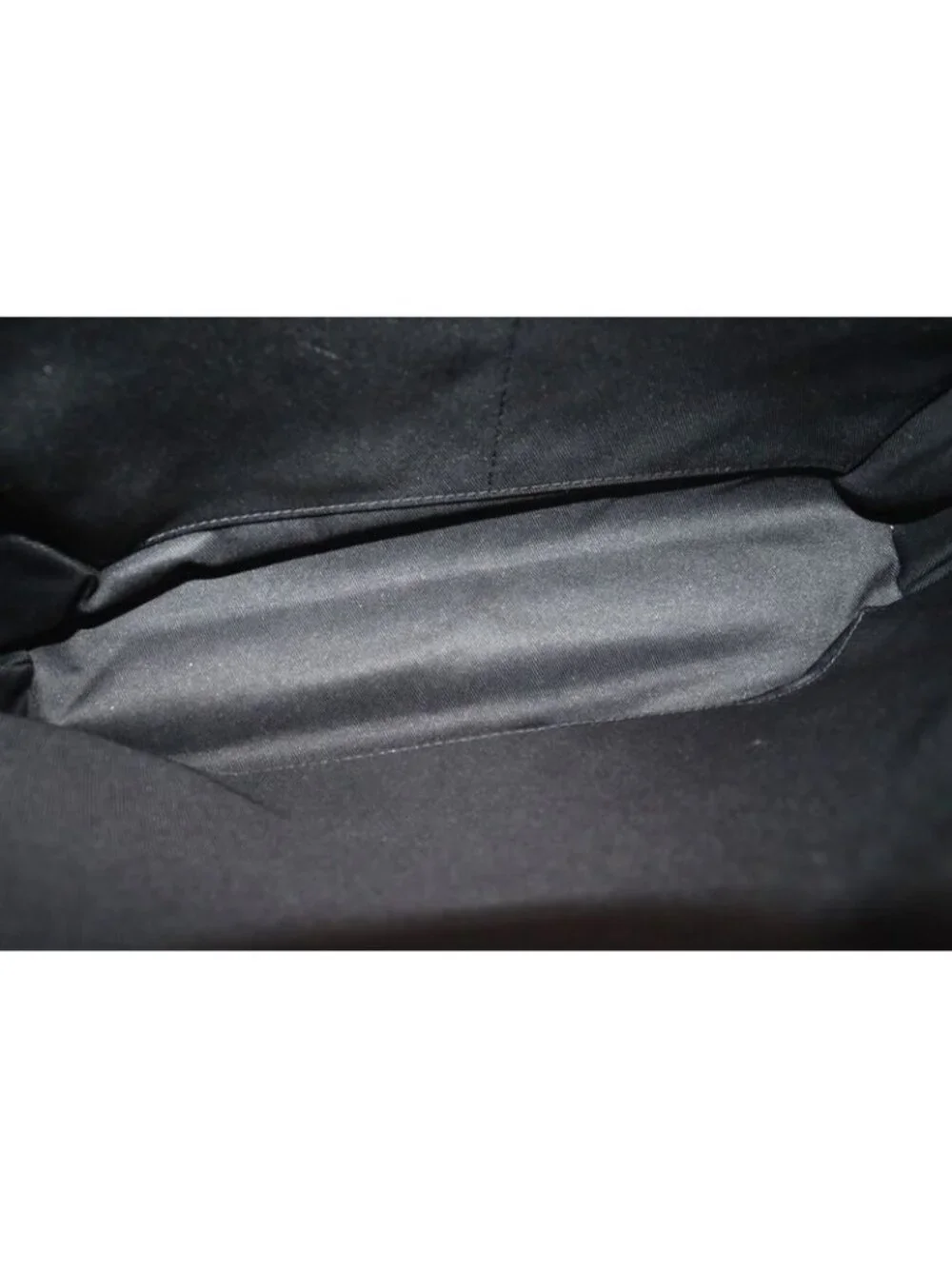 Louis Vuitton Damier Graphite District MM NM Leather Shoulder Bag - Picture 7 of 8